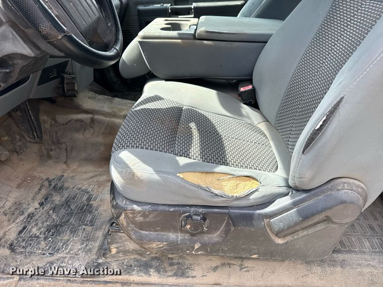 image for item DS3778 2013 Ford F250 Super Duty SuperCab utility bed pickup truck