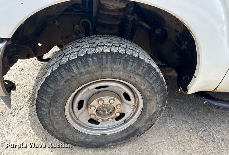 image for item DS3778 2013 Ford F250 Super Duty SuperCab utility bed pickup truck