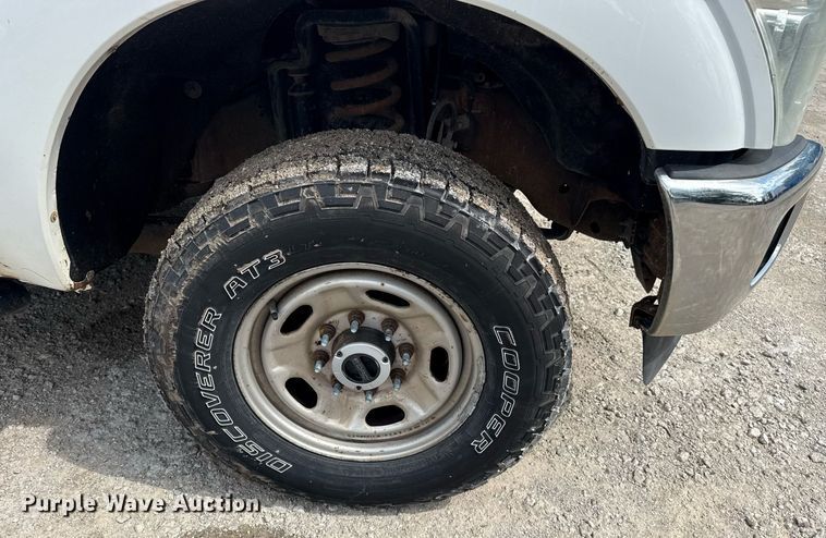 image for item DS3778 2013 Ford F250 Super Duty SuperCab utility bed pickup truck