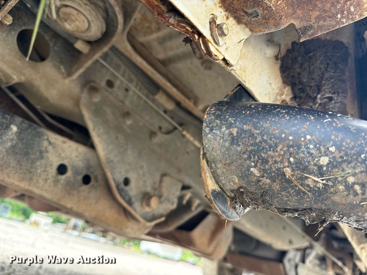 image for item DS3778 2013 Ford F250 Super Duty SuperCab utility bed pickup truck