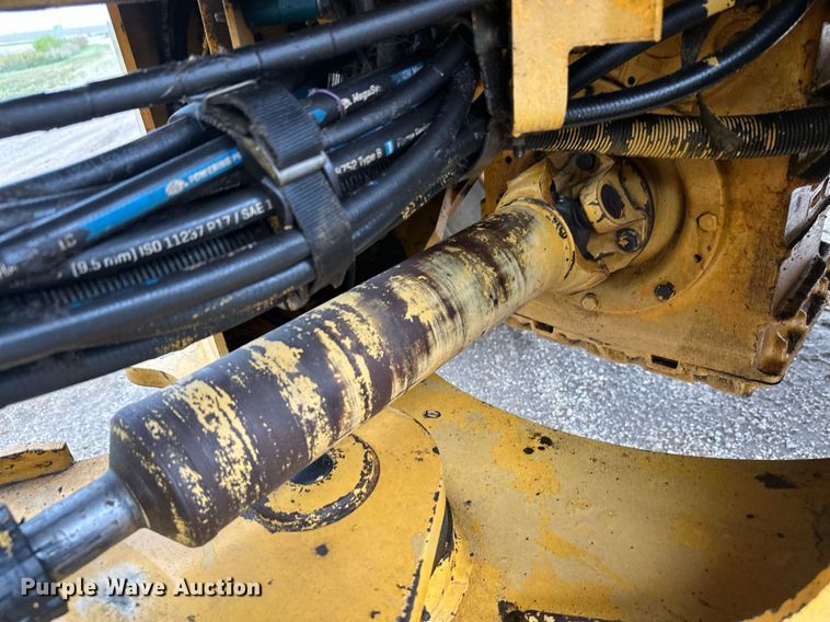 image for item DT6377 2001 Volvo L70D wheel loader