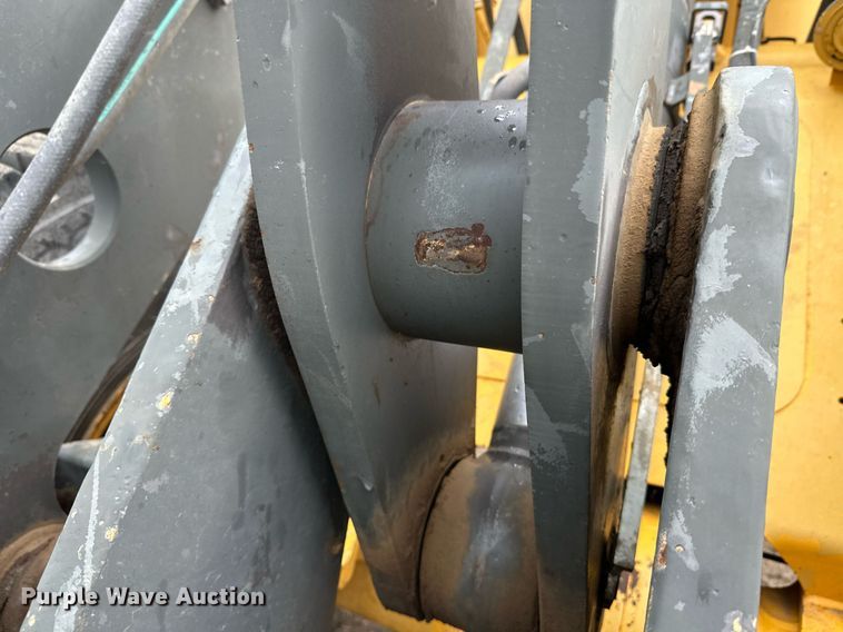image for item DT6377 2001 Volvo L70D wheel loader
