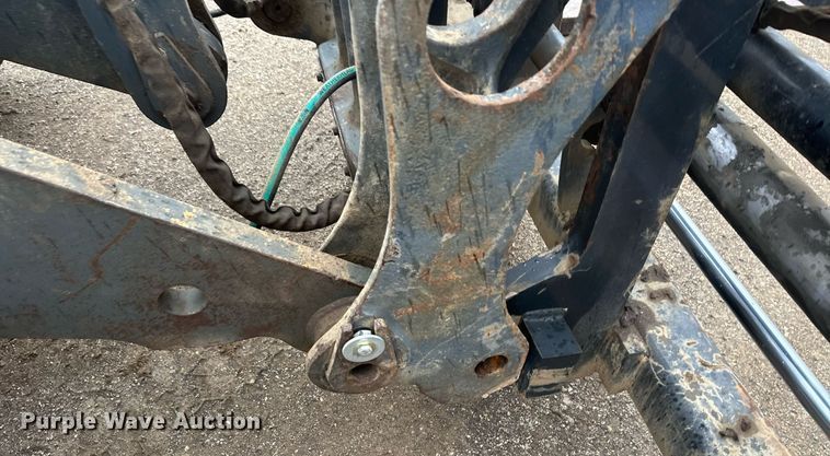 image for item DT6377 2001 Volvo L70D wheel loader