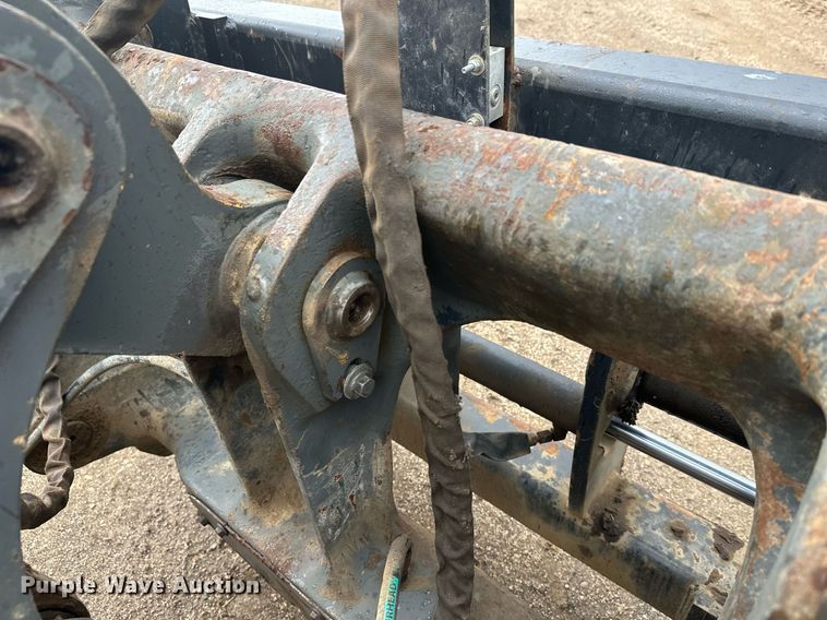 image for item DT6377 2001 Volvo L70D wheel loader