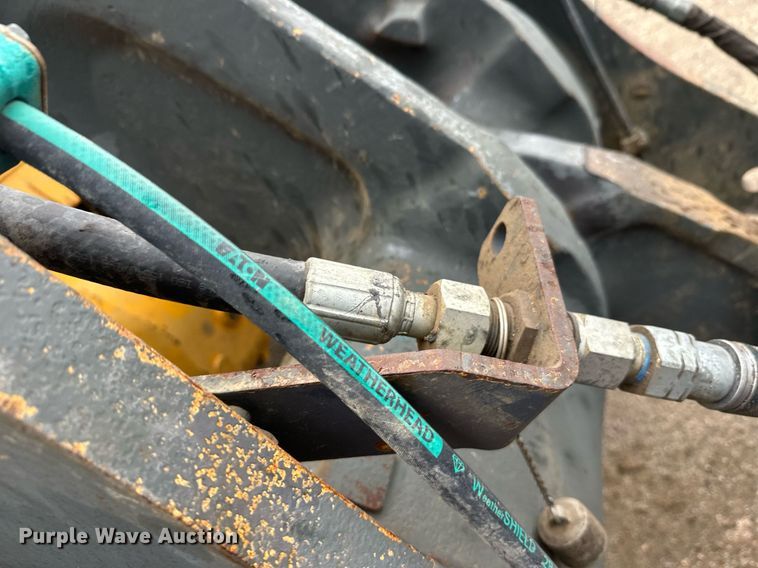 image for item DT6377 2001 Volvo L70D wheel loader