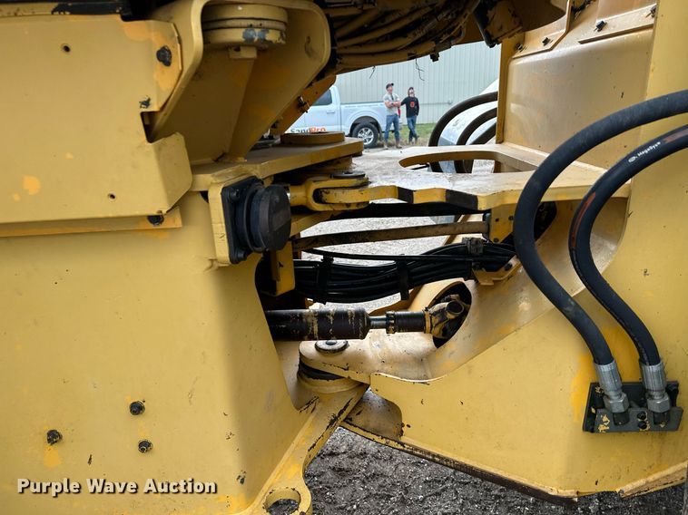 image for item DT6377 2001 Volvo L70D wheel loader