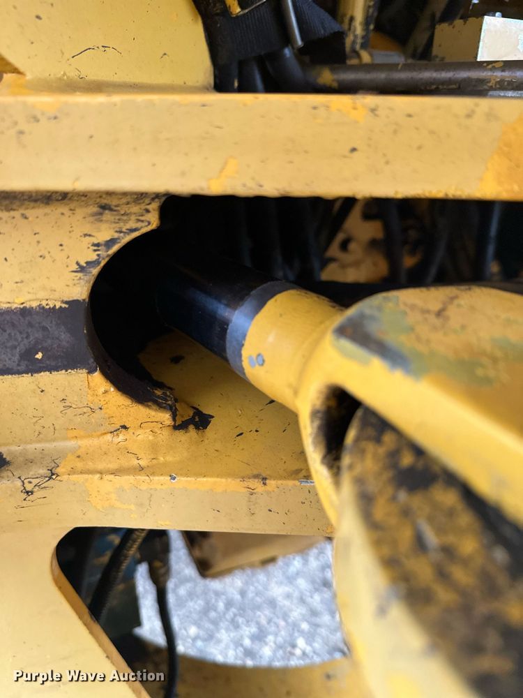 image for item DT6377 2001 Volvo L70D wheel loader