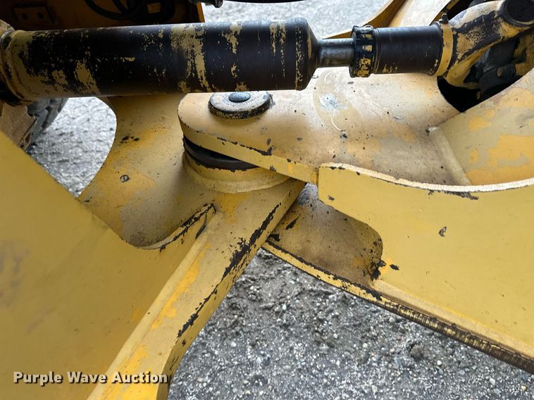 image for item DT6377 2001 Volvo L70D wheel loader