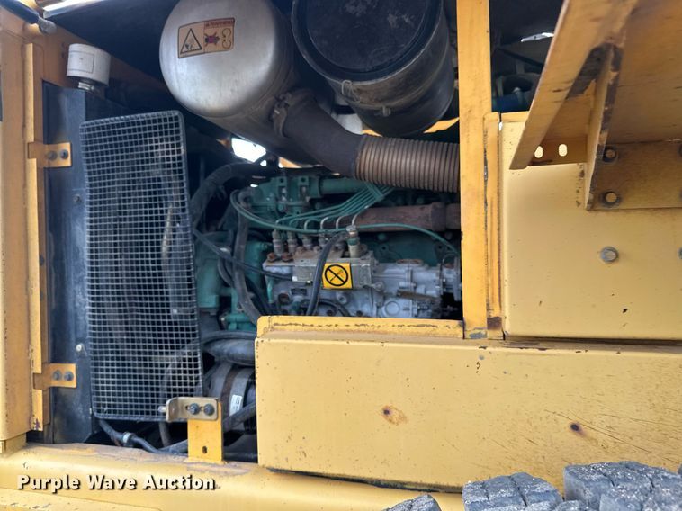 image for item DT6377 2001 Volvo L70D wheel loader