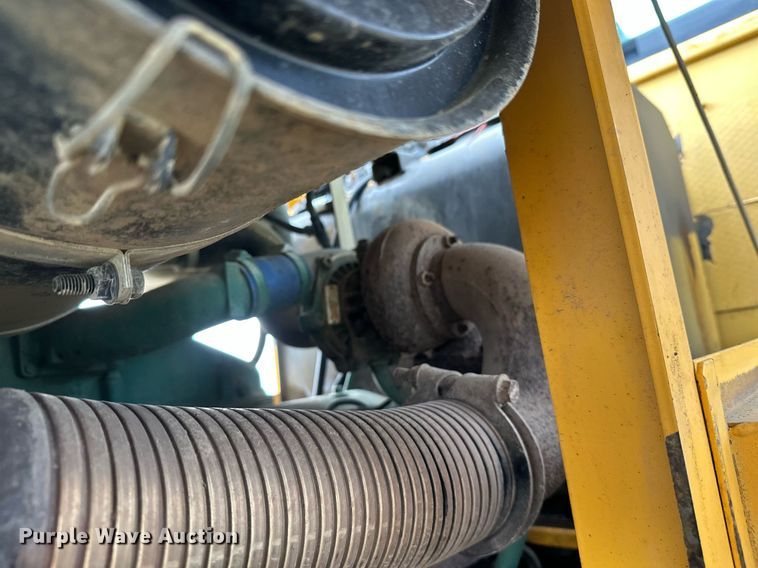 image for item DT6377 2001 Volvo L70D wheel loader