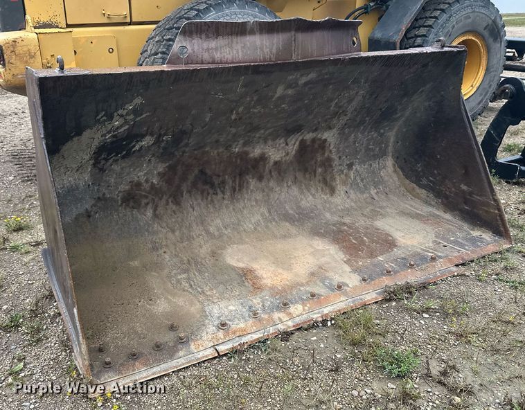 image for item DT6377 2001 Volvo L70D wheel loader