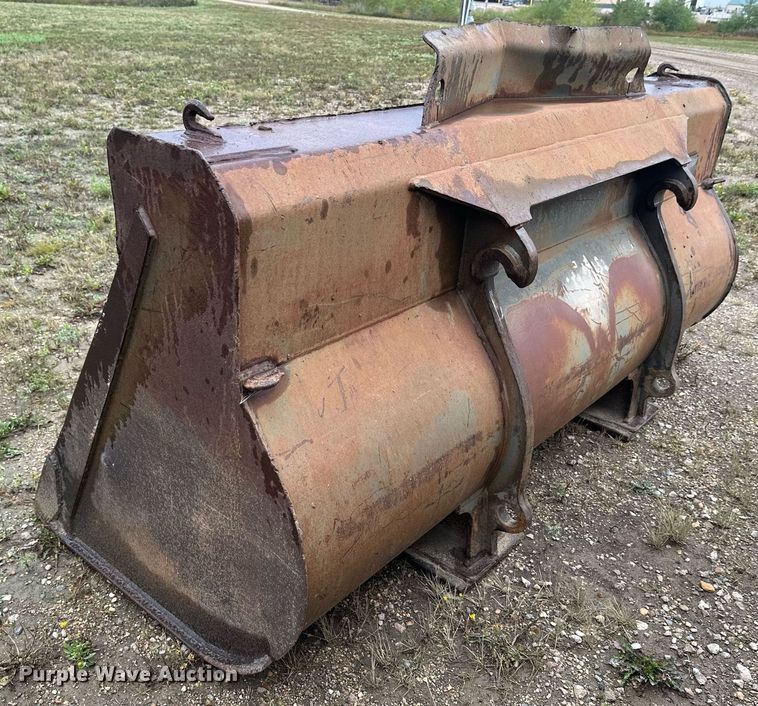 image for item DT6377 2001 Volvo L70D wheel loader