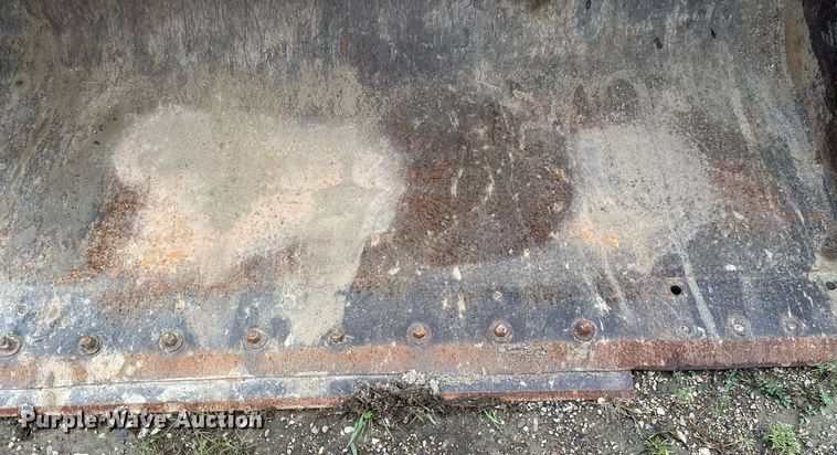 image for item DT6377 2001 Volvo L70D wheel loader