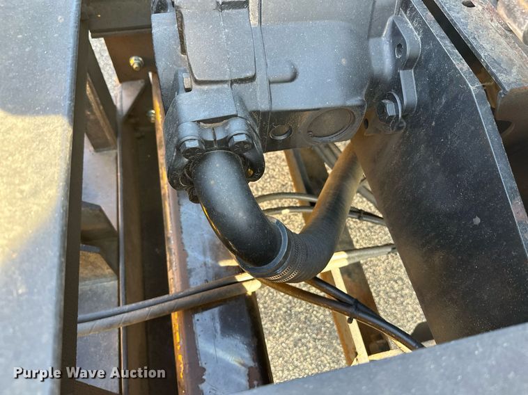 image for item DT6381 2003 International 7400 dump truck