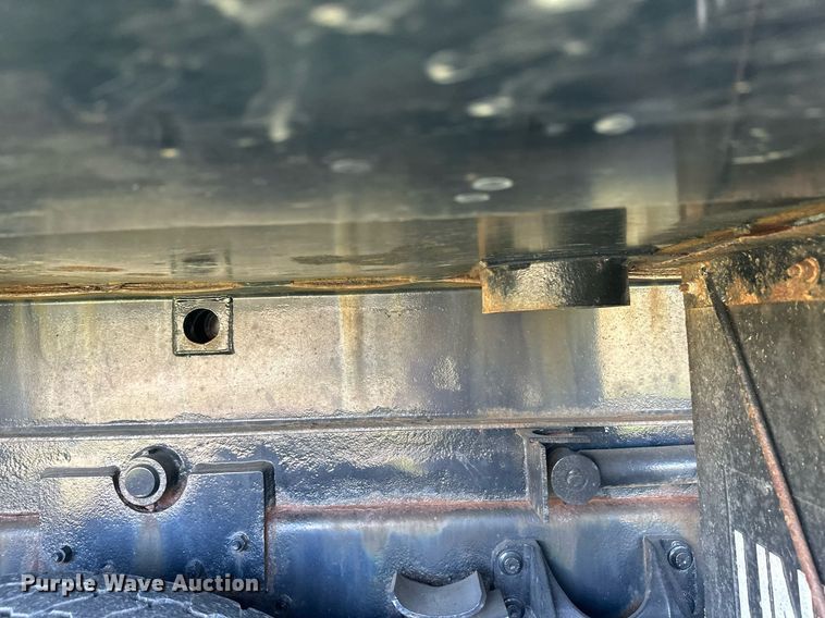 image for item DT6381 2003 International 7400 dump truck