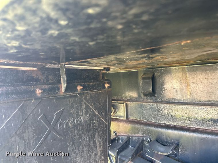 image for item DT6381 2003 International 7400 dump truck