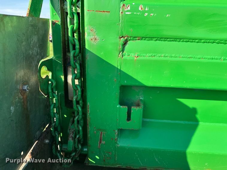 image for item DT6381 2003 International 7400 dump truck