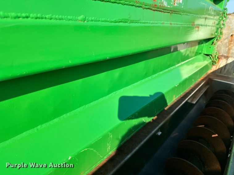 image for item DT6381 2003 International 7400 dump truck