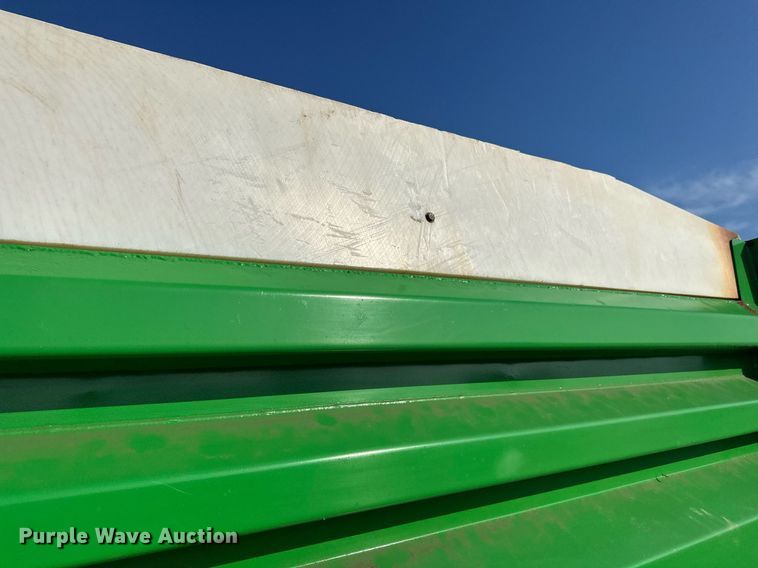 image for item DT6381 2003 International 7400 dump truck