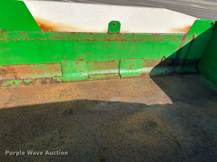 image for item DT6381 2003 International 7400 dump truck