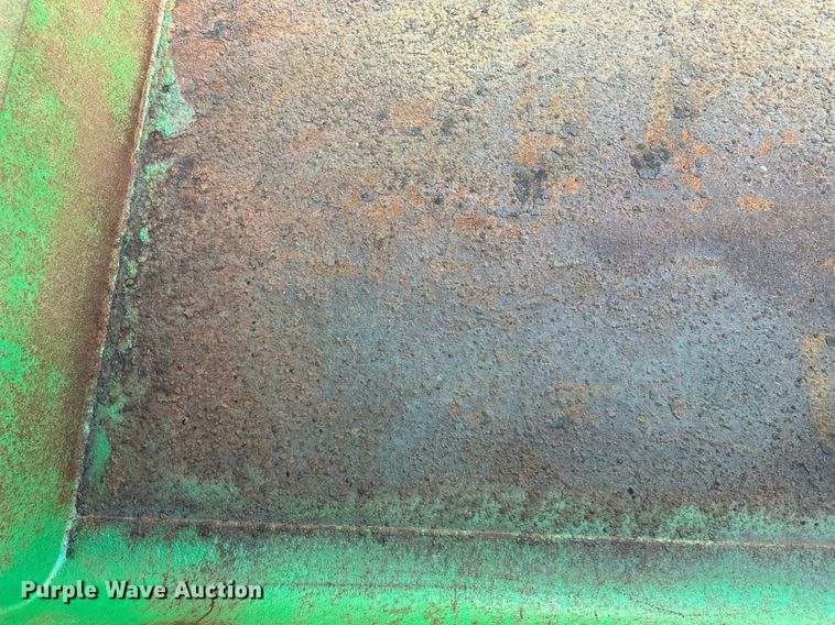 image for item DT6381 2003 International 7400 dump truck