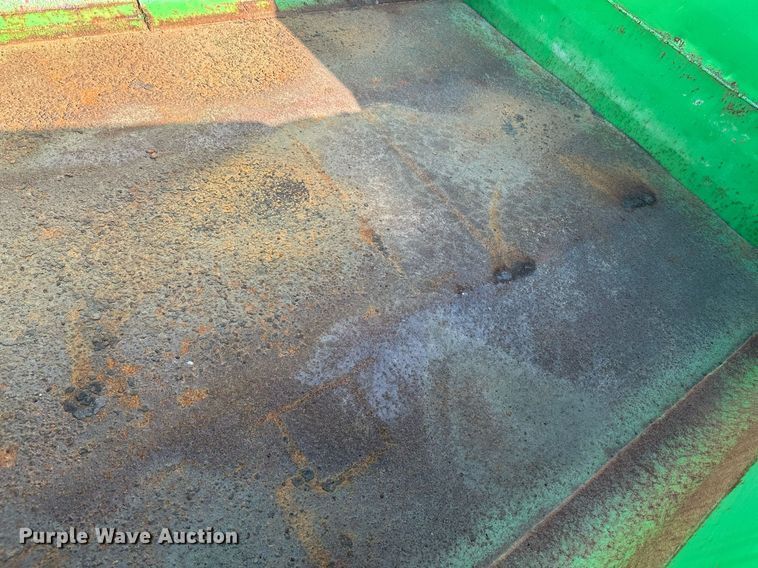 image for item DT6381 2003 International 7400 dump truck