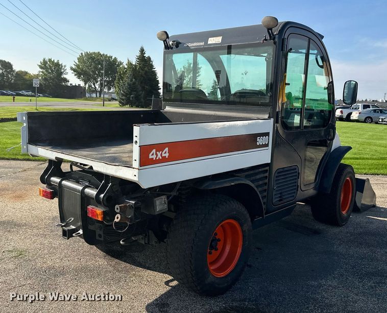 image for item DT6382 2016 Bobcat 5600 Toolcat utility vehicle