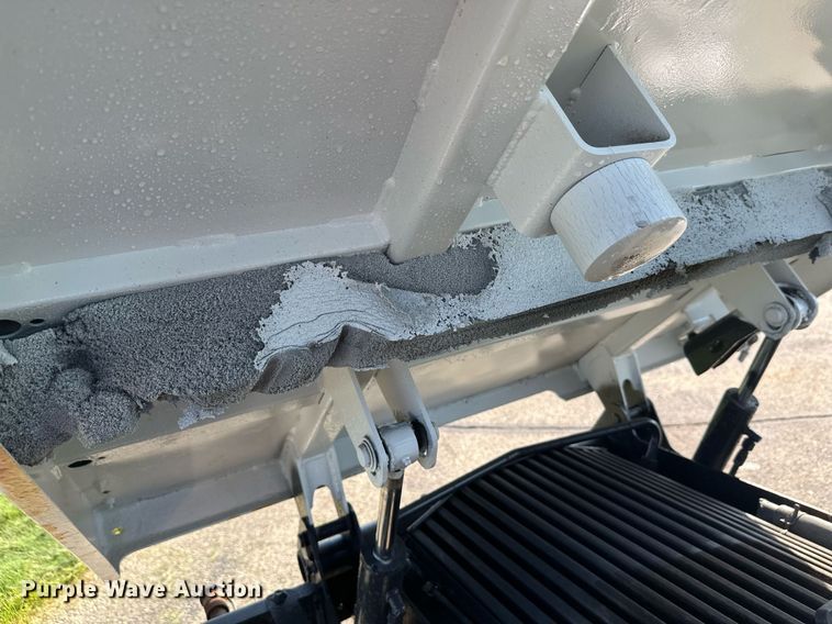 image for item DT6382 2016 Bobcat 5600 Toolcat utility vehicle