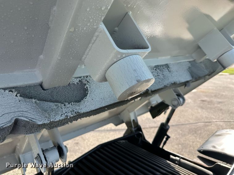 image for item DT6382 2016 Bobcat 5600 Toolcat utility vehicle