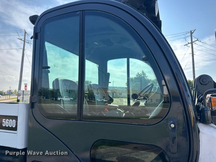 image for item DT6382 2016 Bobcat 5600 Toolcat utility vehicle