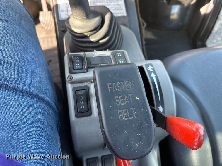 image for item DT6382 2016 Bobcat 5600 Toolcat utility vehicle