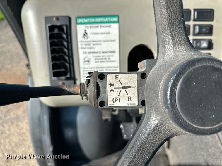 image for item DT6382 2016 Bobcat 5600 Toolcat utility vehicle