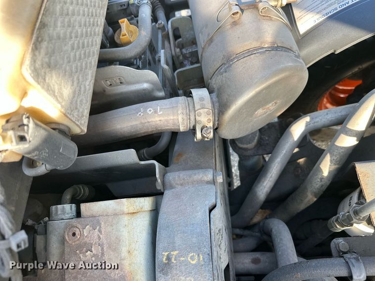 image for item DT6382 2016 Bobcat 5600 Toolcat utility vehicle