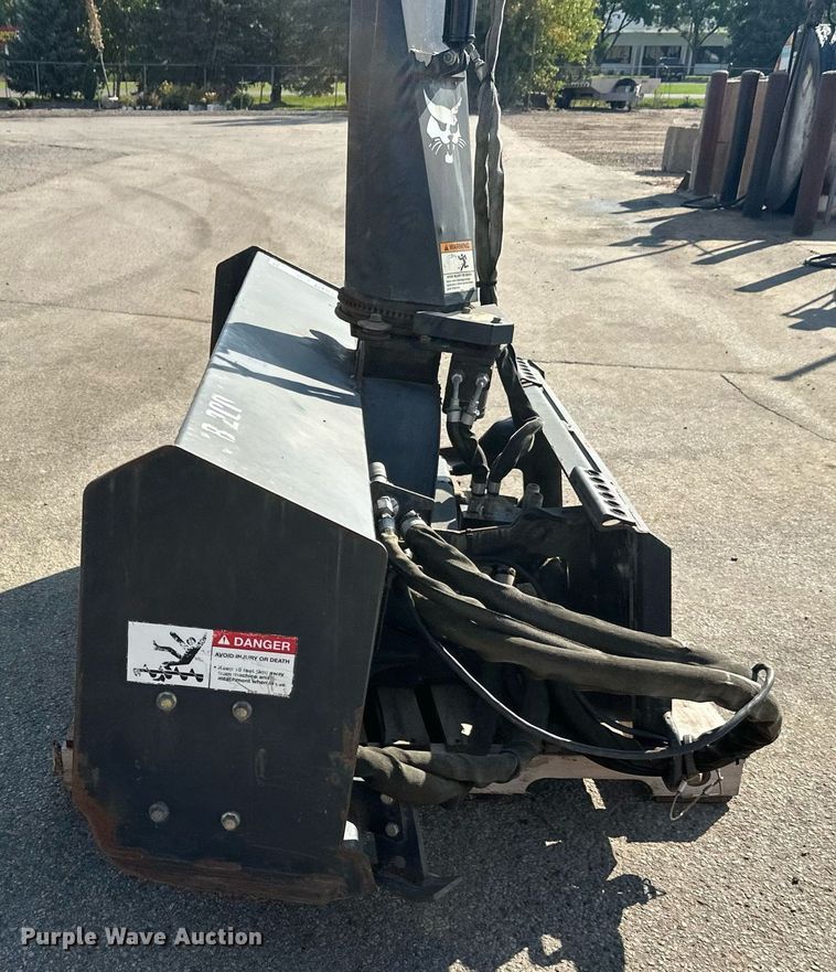 image for item DT6388 Bobcat SB200x72 skid steer snow blower