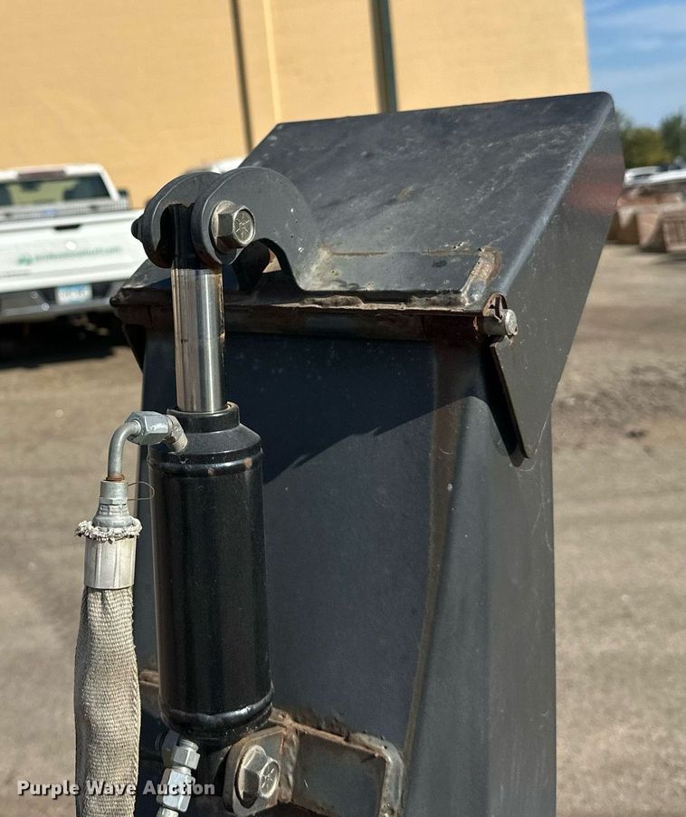 image for item DT6388 Bobcat SB200x72 skid steer snow blower