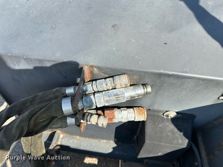 image for item DT6388 Bobcat SB200x72 skid steer snow blower