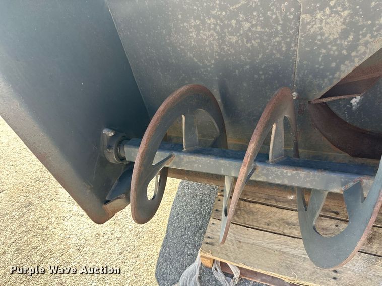 image for item DT6389 2013 Bobcat SB240X72 skid steer snow blower