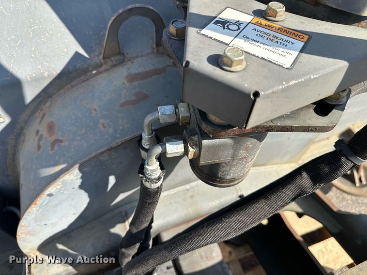 image for item DT6389 2013 Bobcat SB240X72 skid steer snow blower