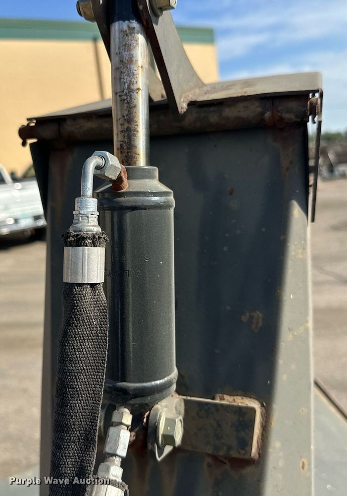 image for item DT6389 2013 Bobcat SB240X72 skid steer snow blower