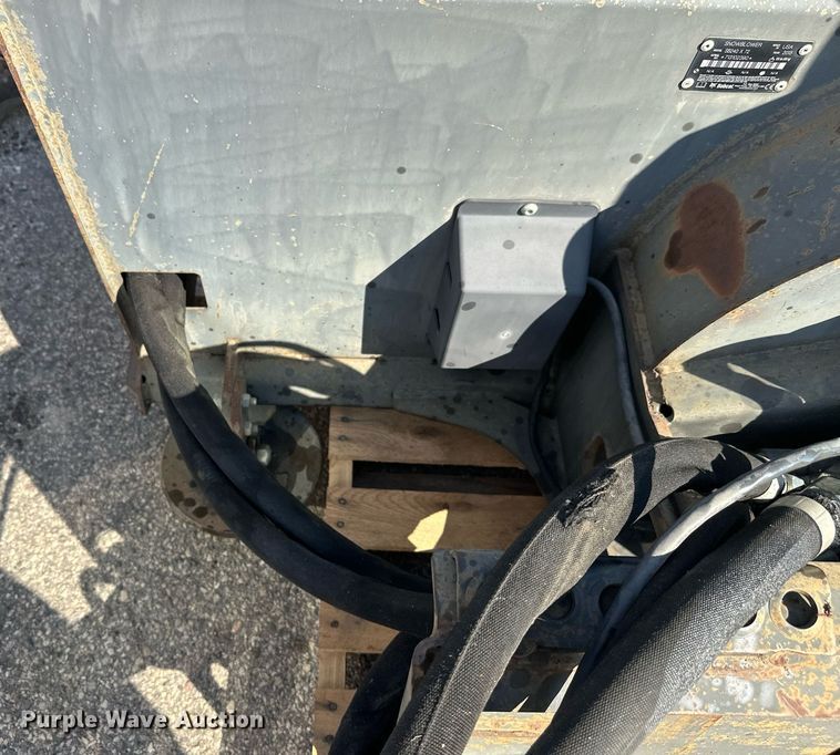 image for item DT6389 2013 Bobcat SB240X72 skid steer snow blower