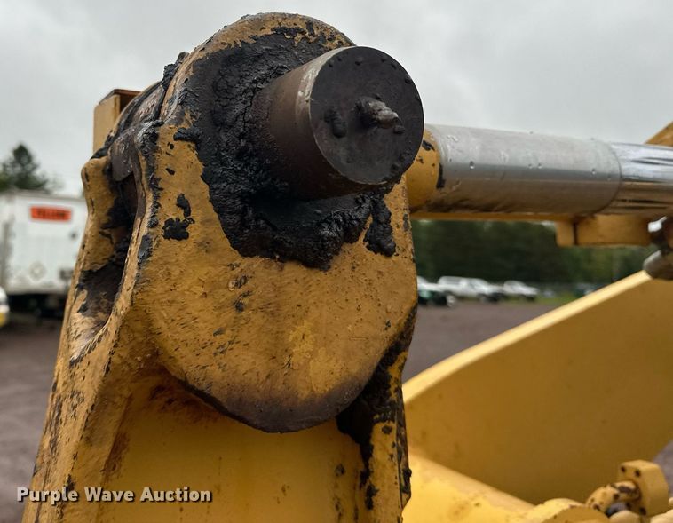 image for item DT6395 2001 Caterpillar 938G wheel loader