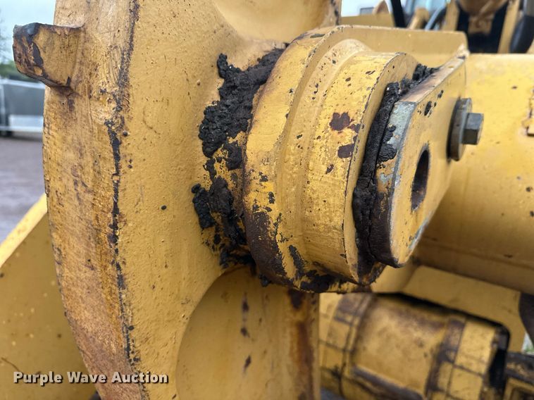 image for item DT6395 2001 Caterpillar 938G wheel loader