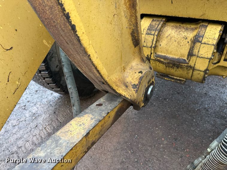 image for item DT6395 2001 Caterpillar 938G wheel loader