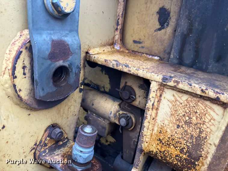 image for item DT6395 2001 Caterpillar 938G wheel loader