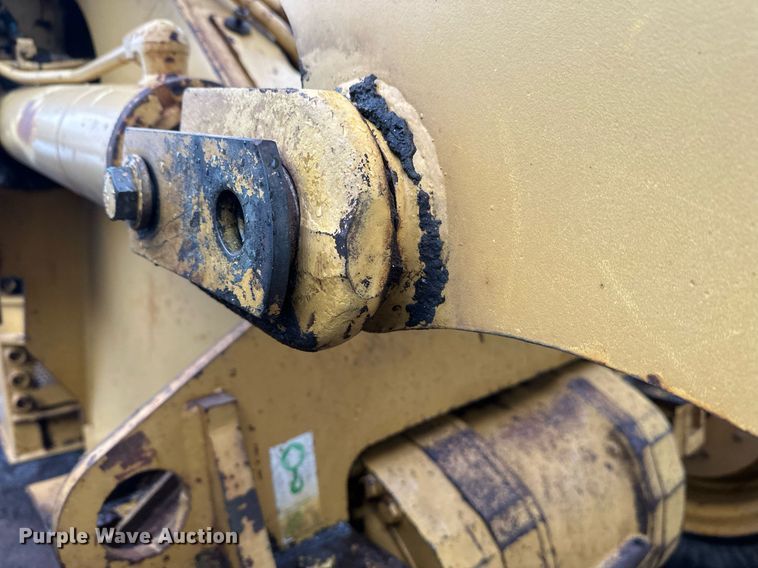 image for item DT6395 2001 Caterpillar 938G wheel loader