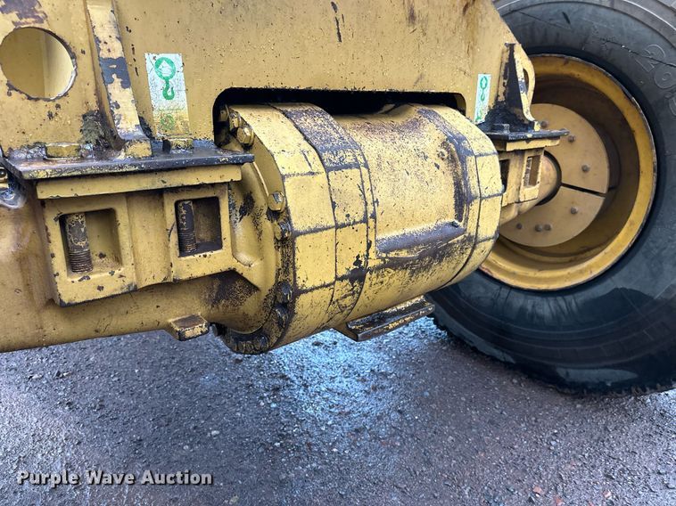 image for item DT6395 2001 Caterpillar 938G wheel loader