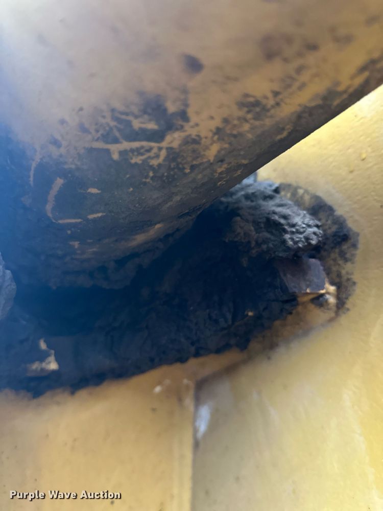 image for item DT6395 2001 Caterpillar 938G wheel loader