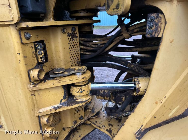 image for item DT6395 2001 Caterpillar 938G wheel loader