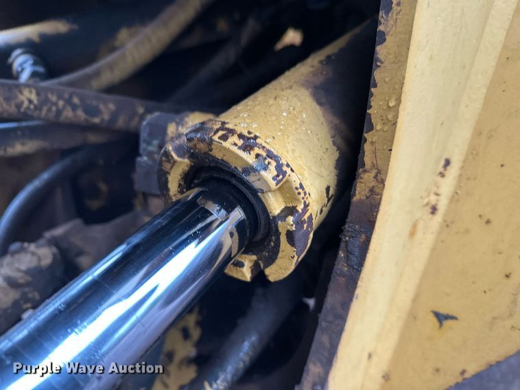 image for item DT6395 2001 Caterpillar 938G wheel loader