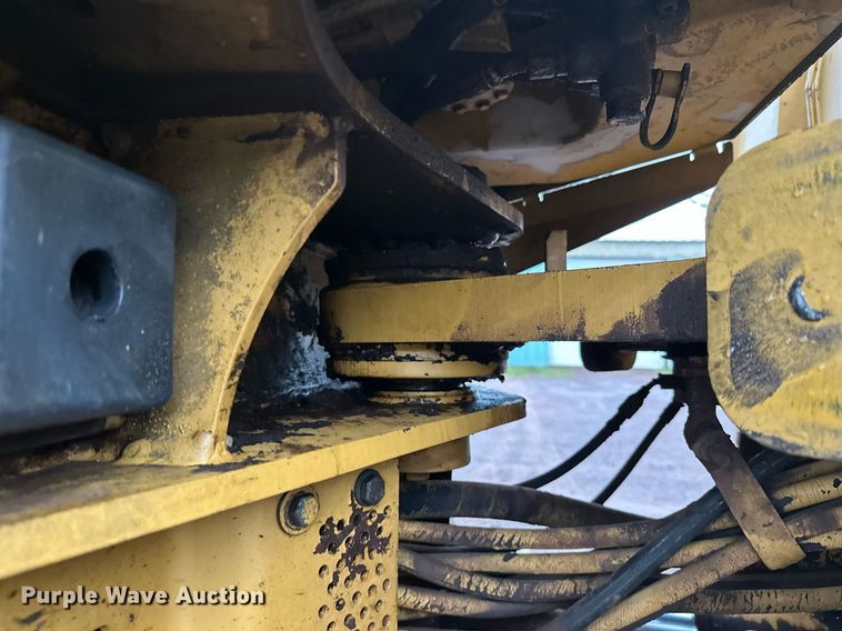image for item DT6395 2001 Caterpillar 938G wheel loader
